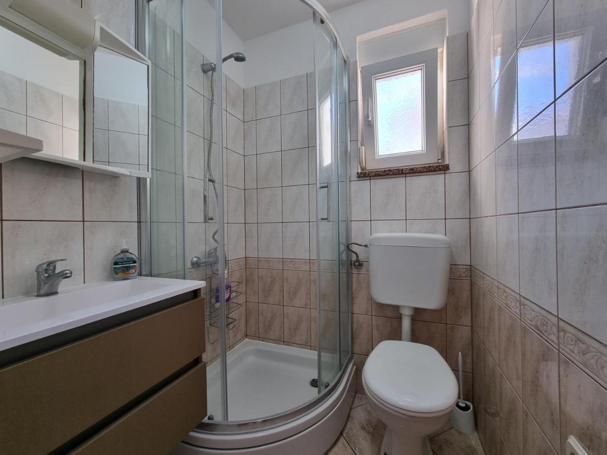 Apartment Aqua Near The City Beach Novaglia Esterno foto